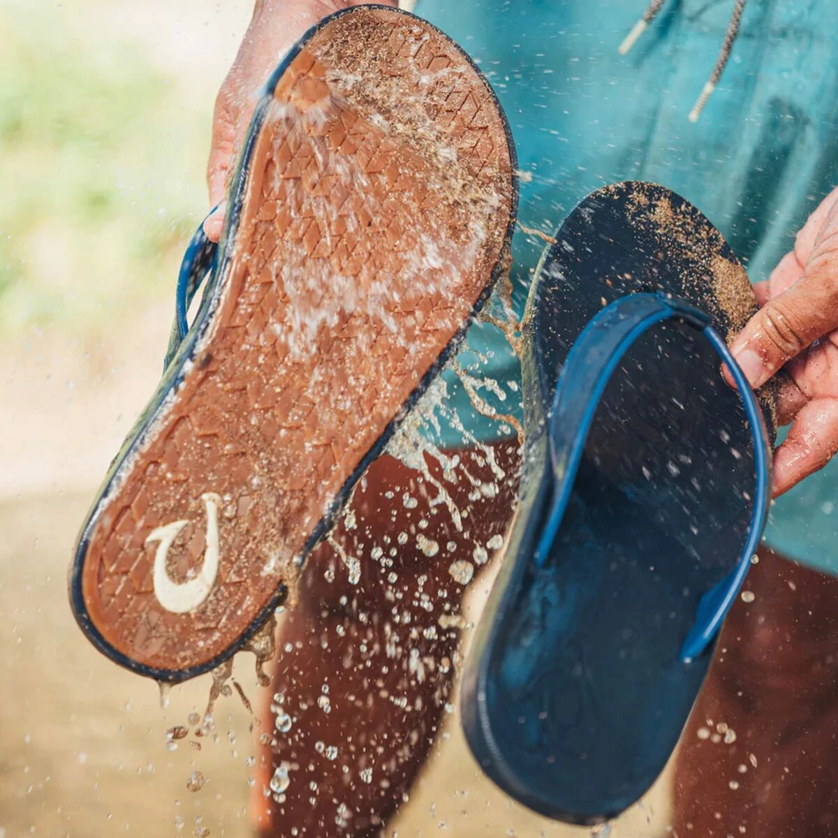 OluKai Koko'o Flip Flop - Men's - Image 7